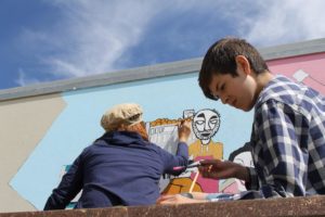 VN ONLINE ||| Arte Comunitária | AMAReMAR inaugura novo mural ilustrado junto à lota