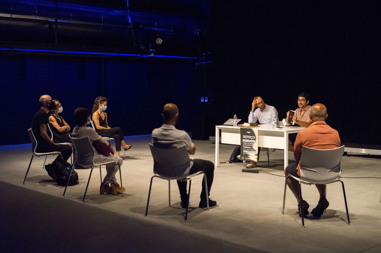 Diogo Martins - Dar Coisas aos Nomes - escrita - teatro - dramaturgia - Rui Pina Coelho - Nuno Leão - serviço público