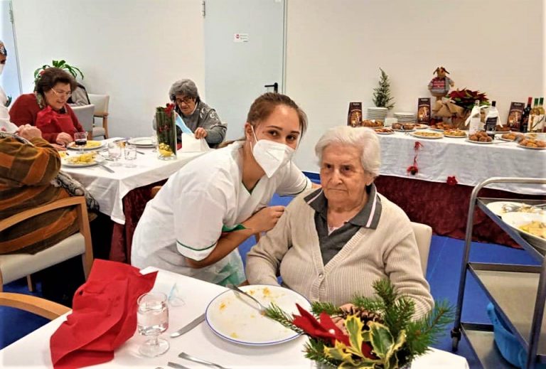 ipss - engenho - festa - jantar de natal - empresas amigas - jocel - apoio solidário - arnoso santa maria - vila nova de famalicão - séniores