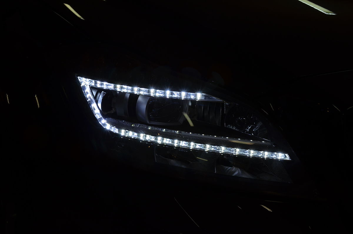 mercedes - luzes LED - automóvel - acessórios