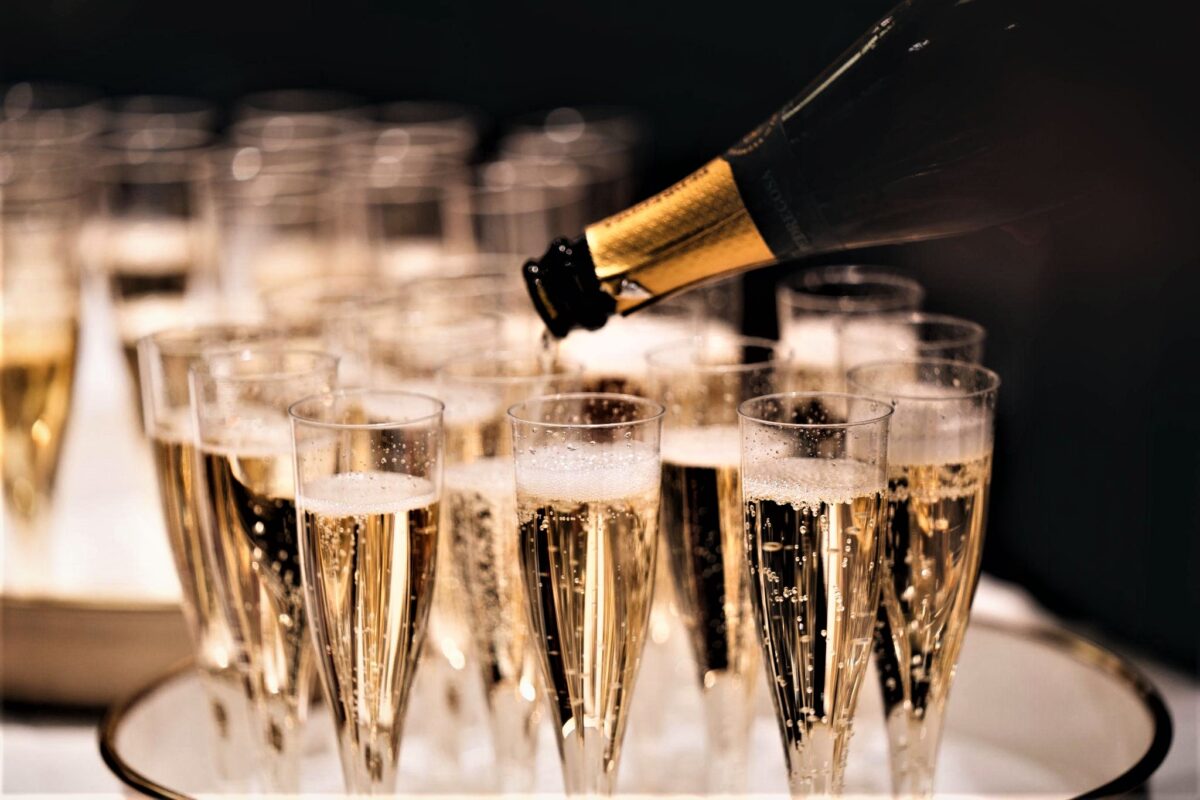 espumante - espumantes - champanhe - passagem de ano - 2002 - 2023 - fim de ano - ano novo - boas festas - festas felizes - festividades - bebida - mais populares - refrescante - refrescantes- bebidas espirituosas